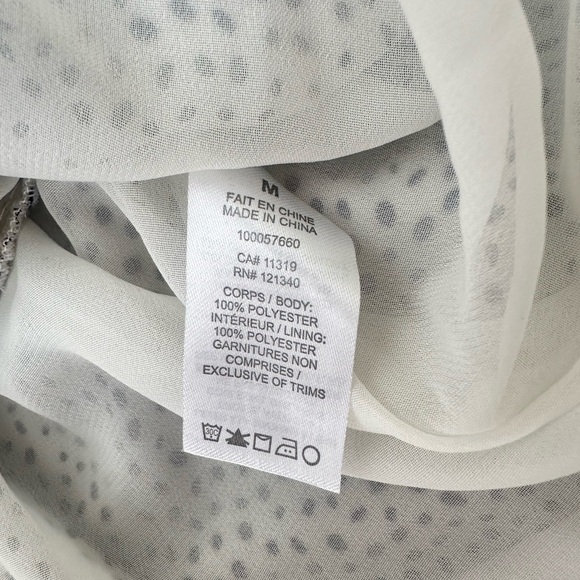 NWOT Women’s Romper with Polka Dots Black White Ruffled Hem Balloon Sleeves Sz M - Picture 5 of 12